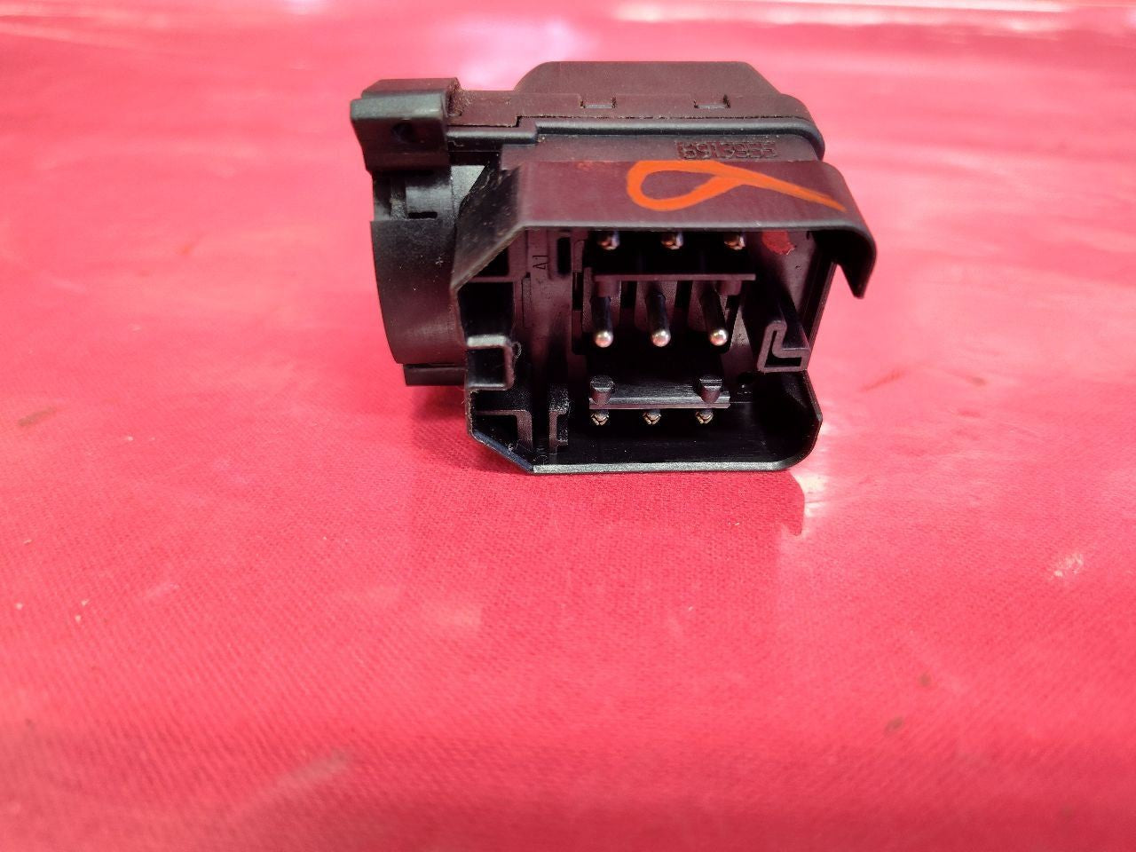 02-08 Mini Cooper Base / S Coupe / Convertible Steering Column Ignition Switch