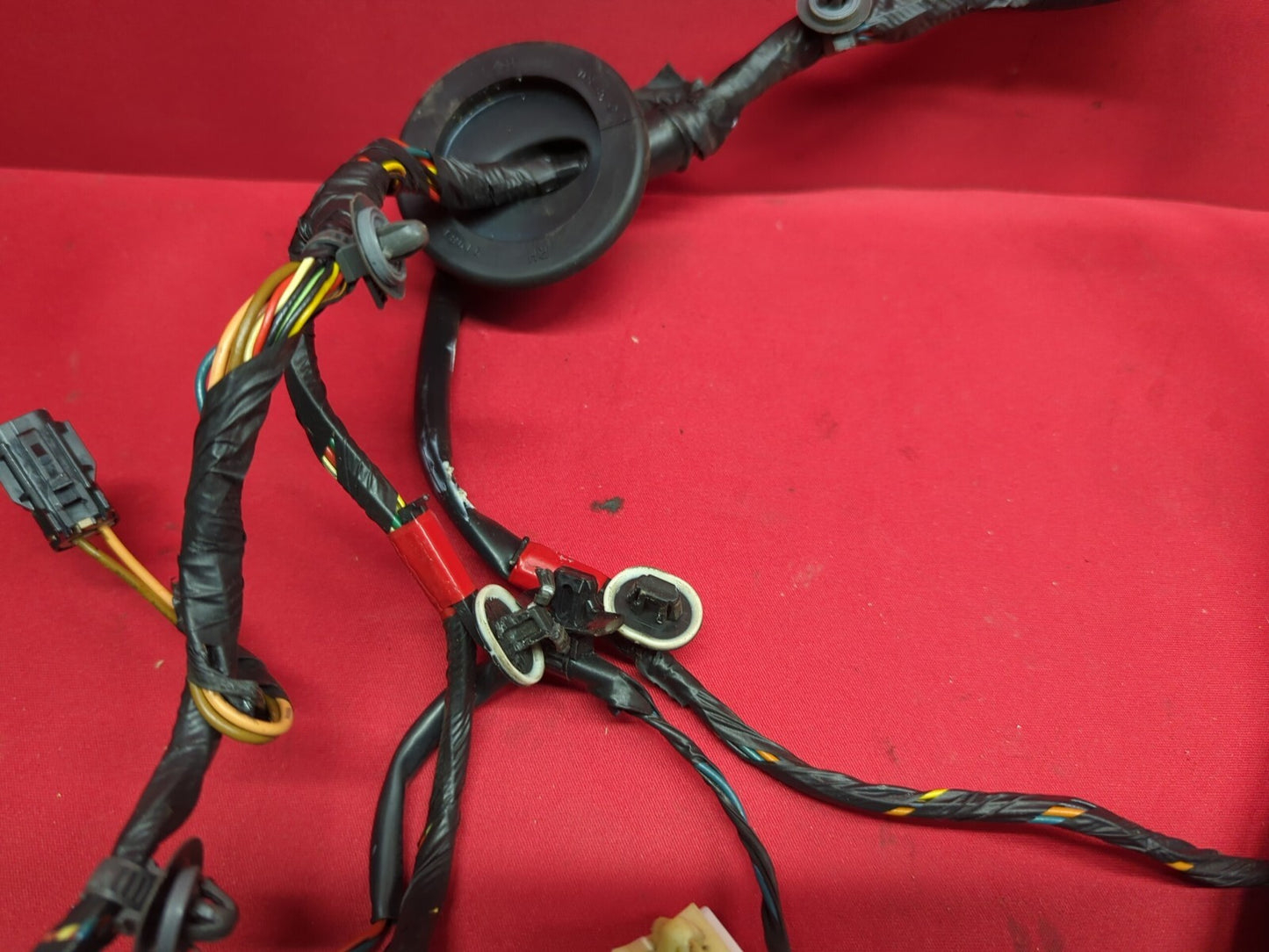 2009 - 2012 Kia Sorento FRONT RIGHT Door Panel Wiring Harness 91610-1U030