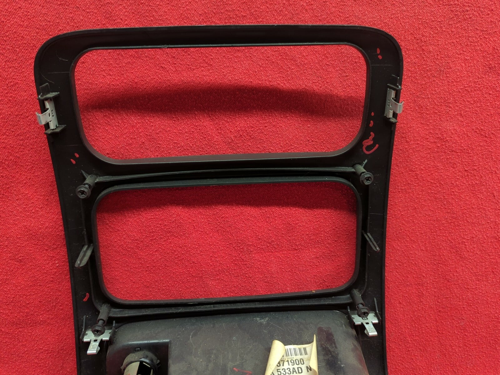 2003 2004 2005 2006 2007 Jeep Liberty Climate Control Bezel 12V Black w/ Cubby