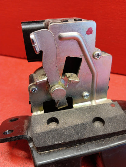 2010 - 2013 Kia Soul / 2011 - 2013 Sorento Tailgate Hatch Latch Lock Actuator