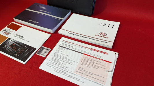 2011 Kia Sorento 2.4L Auto Trans Owner's Manual Booklet Set w/ Case