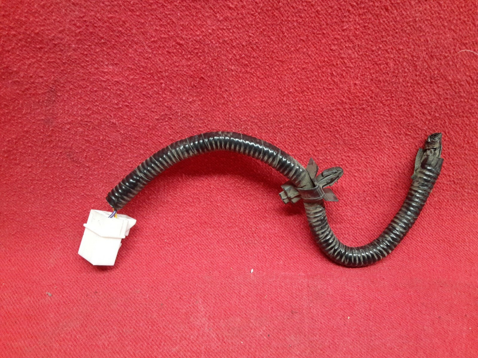 2002 2003 2004 Infiniti I35 & 2001 - 2014 Nissan Fuel Gas Door Opener PIGTAIL