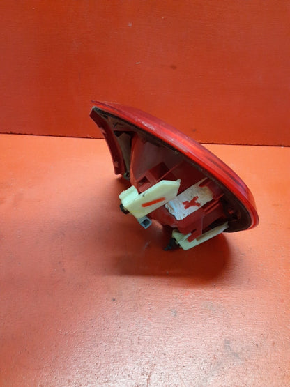 2009-2012 Chevrolet Traverse LEFT DRIVER INNER Tail Light Stop Lamp 25952322
