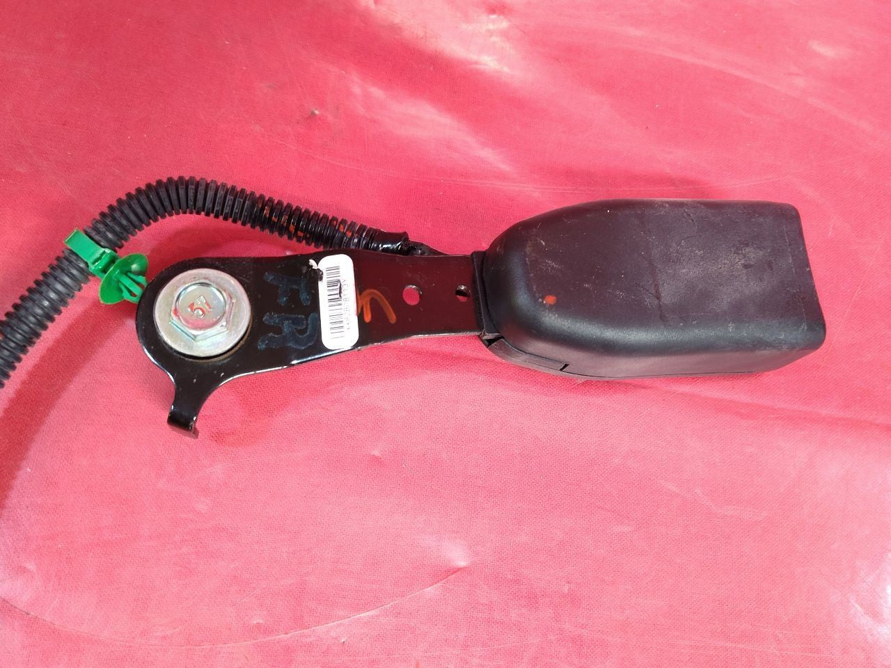 2009-2015 Honda Pilot EX / EX-L Front RIGHT PASSENGER Seat Belt Buckle Tongue
