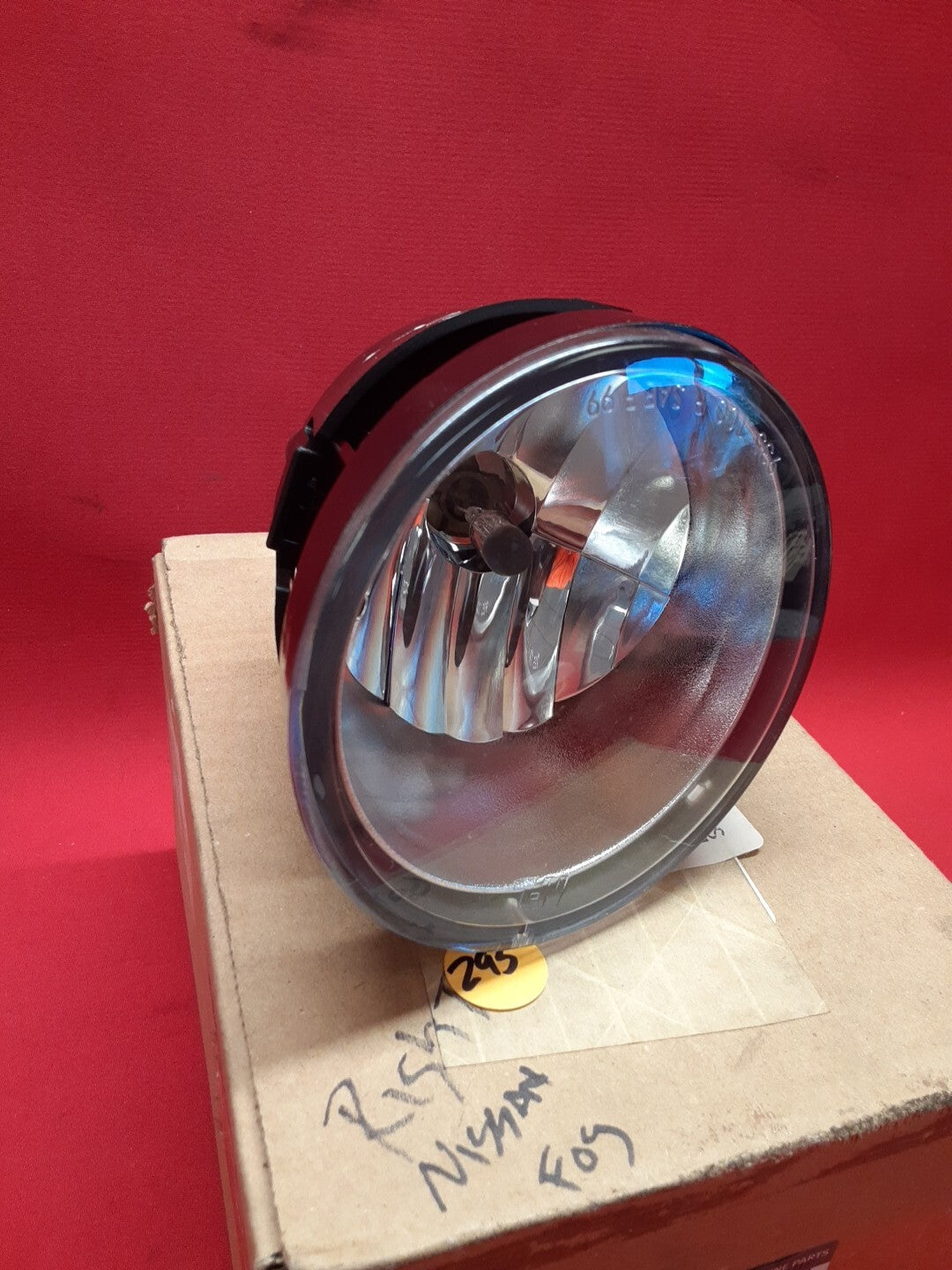 New OEM 2004-2015 Nissan Titan RIGHT PASSENGER Fog Light Lamp 26150-ZE00A
