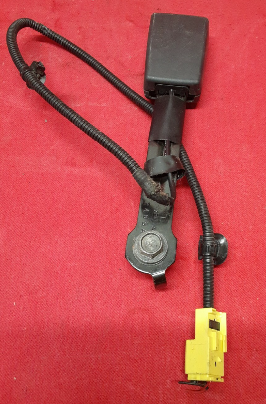 2011 2012 2013 2014 2015 Hyundai Sonata RIGHT PASSENGER Front Seat Belt Buckle