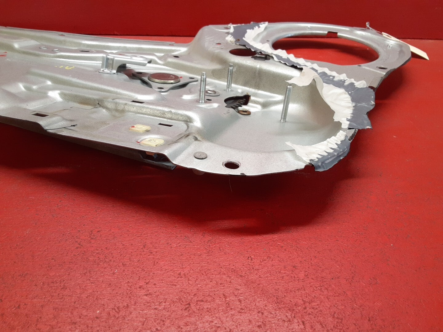 2010 2011 Kia Soul REAR RIGHT PASSENGER SIDE Window Regulator Assembly