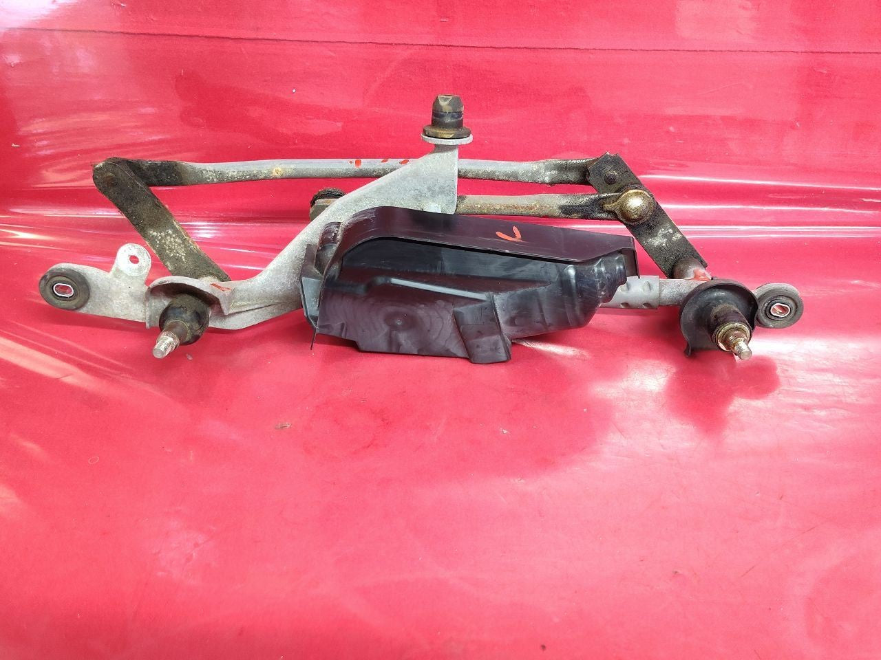 2012-2019 Fiat 500 / Fiat 500e Front Wiper Motor & Transmission Linkage