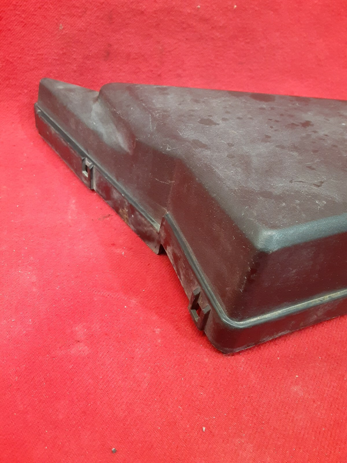 1999 - 2004 Subaru Outback Legacy Under Hood Fuse Box Cover Black Plastic