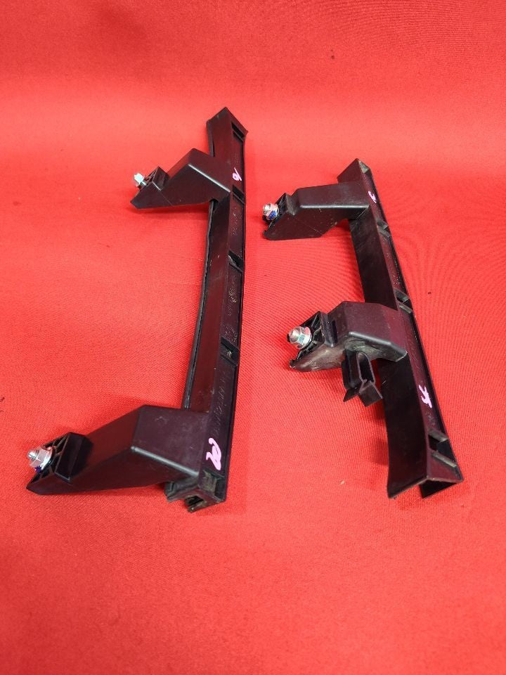 2012-2019 Fiat 500 Front RIGHT PASSENGER Door Glass Window Channel Guide SET