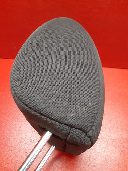 2010 2011 Kia Soul FRONT Headrest Head Rest Pair Black Cloth