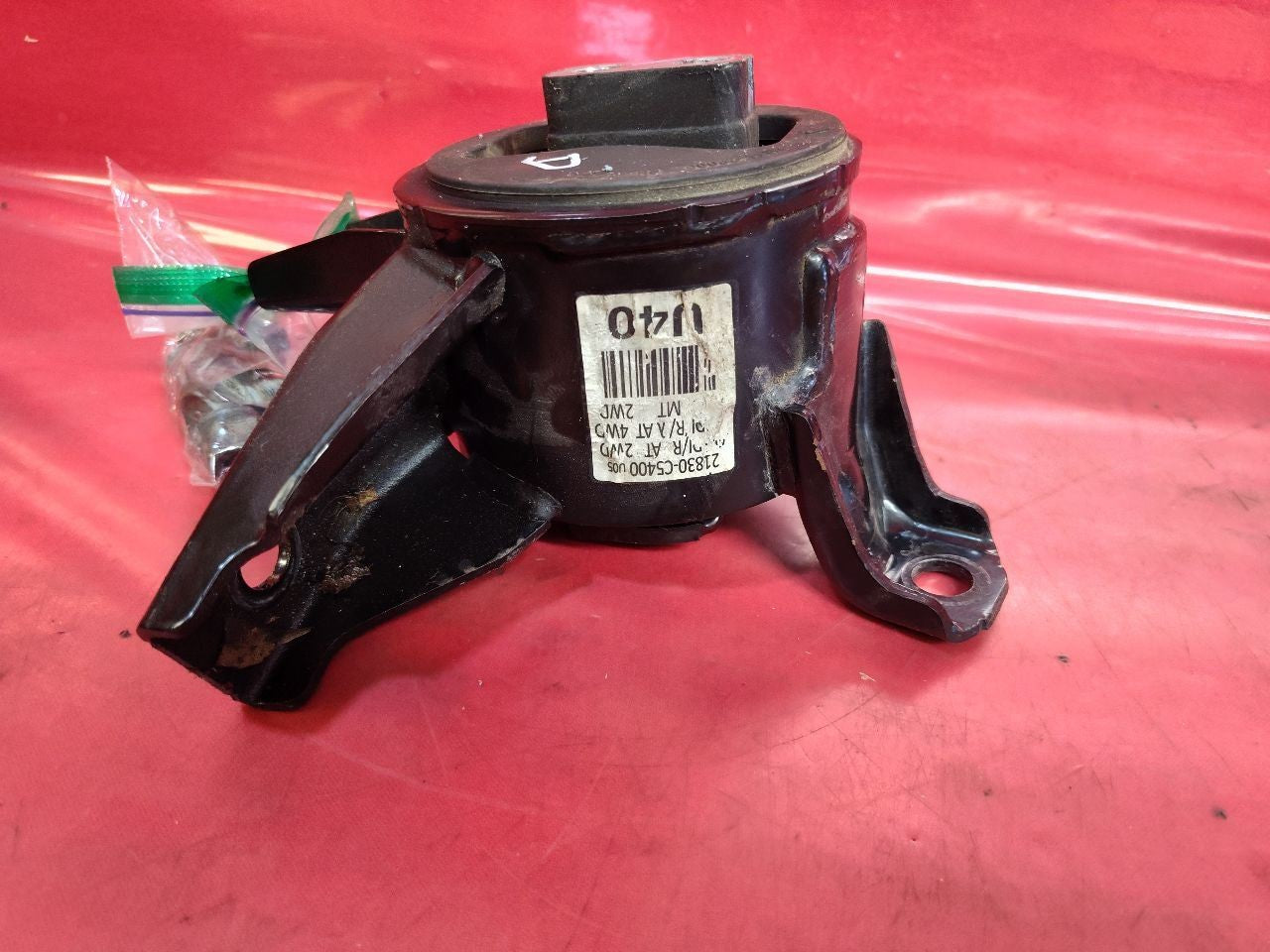 2016-2020 Kia Sorento LEFT DRIVER Engine Transmission AWD Mount w/ Bolts
