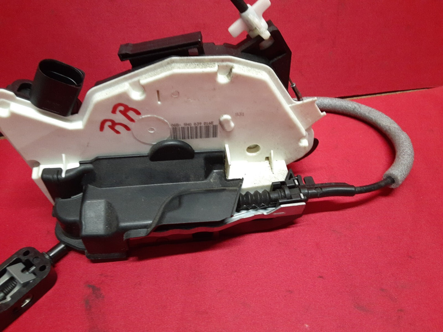 2009 - 2012 VW Tiguan / CC REAR RIGHT PASSENGER Door Latch Lock Actuator
