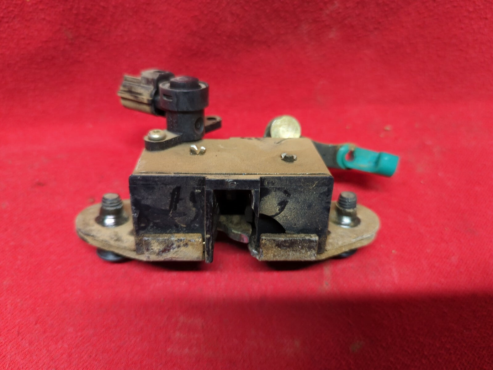 2001 2002 2003 2004 Chrysler PT Cruiser Liftgate Hatch Trunk Latch Lock Actuator