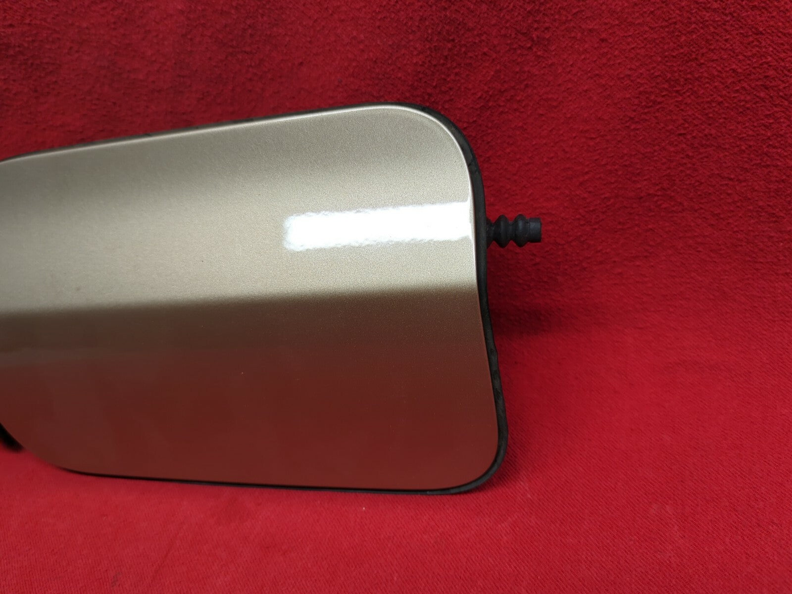 2010 - 2017 BMW 5 Series GT Fuel Door Gas Filler Lid Assembly & Cap Milano Beige