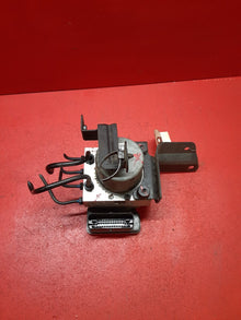 2011 2012 2013 Kia Sorento Anti-Lock Brakes ABS Pump Assembly 589101U860