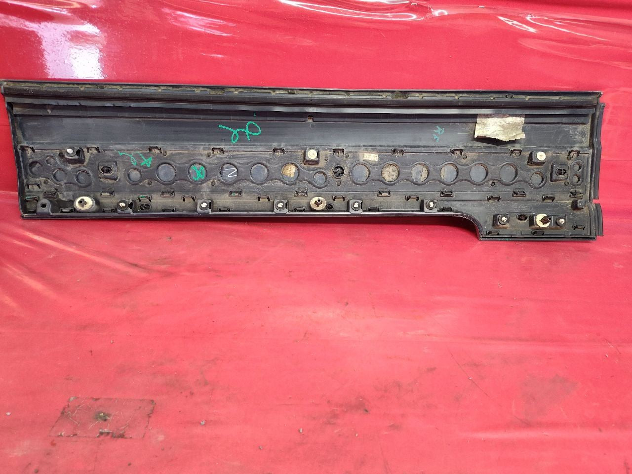 2013-2022 Range Rover FRONT RIGHT PASSENGER Door Cladding Moulding w/ Trim SET