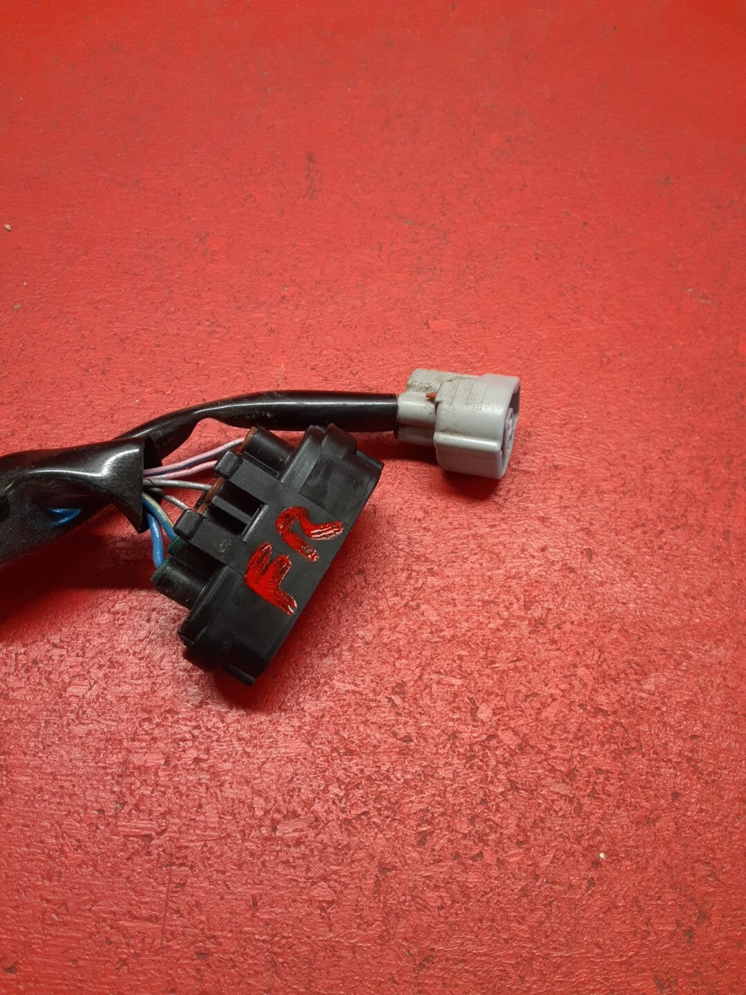 1999- 2003 Lexus RX300 Front Right Door Lock Latch Assembly Pigtail 69030-48020