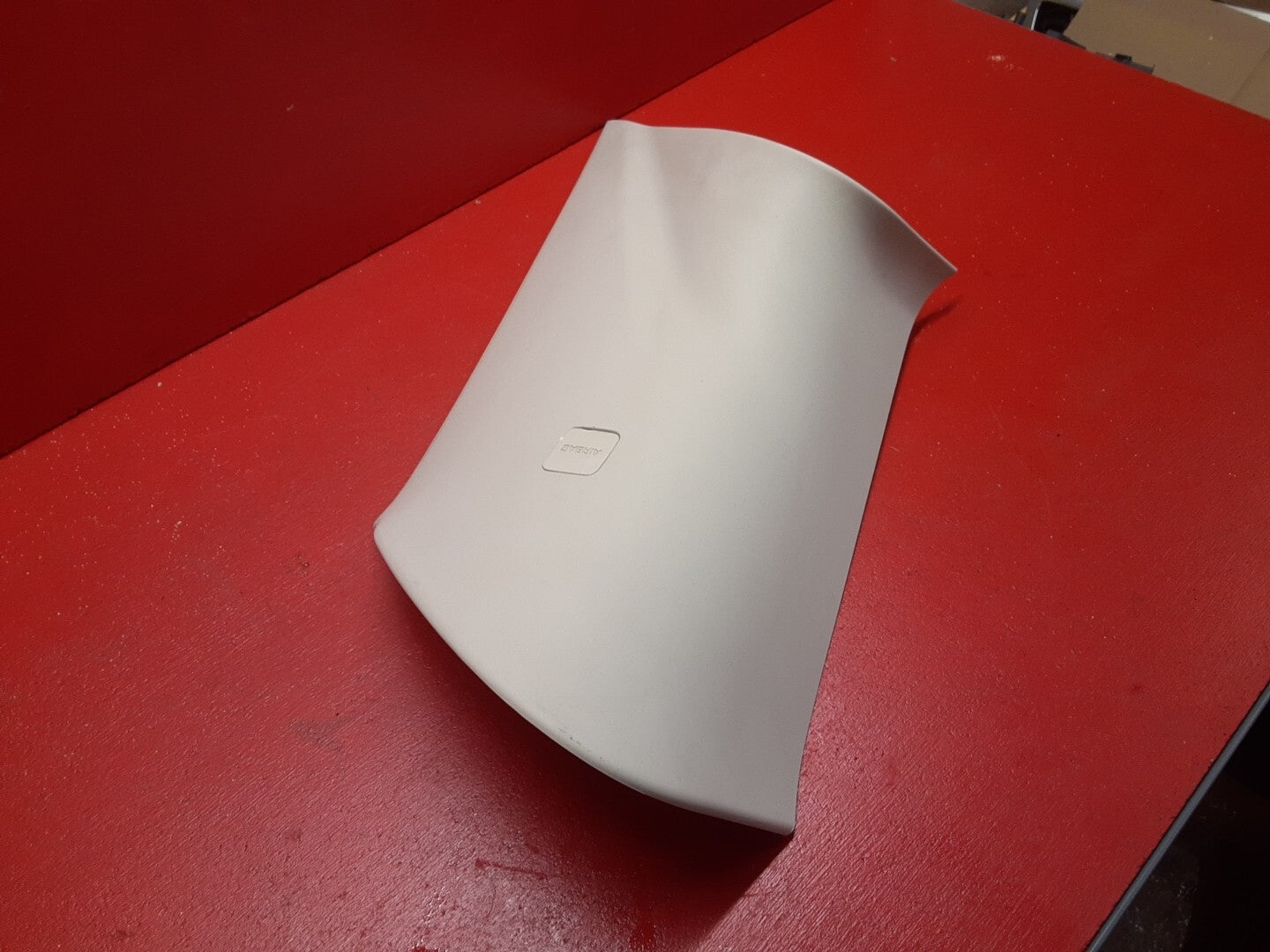 2013-2017 Land Rover Range Rover Right Rear D Pillar Trim Ivory LR103003