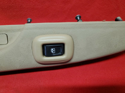 2005 2006 2007 2008 Chevrolet Chevy Trailblazer REAR LEFT Door Arm Rest Tan