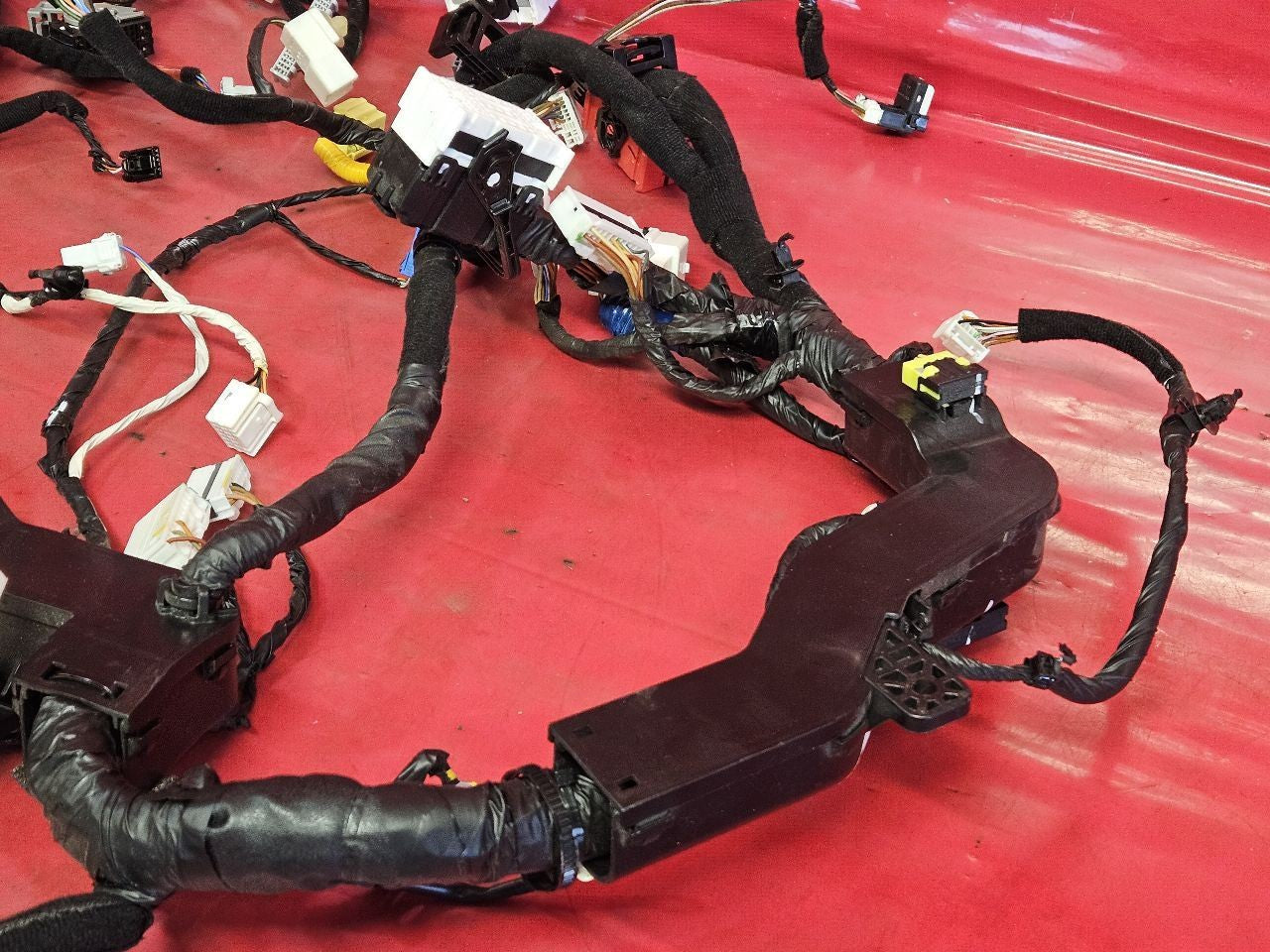 2019-2021 Kia Forte 2.0L NU A/T Instrument Panel Dash Wiring Harness Complete