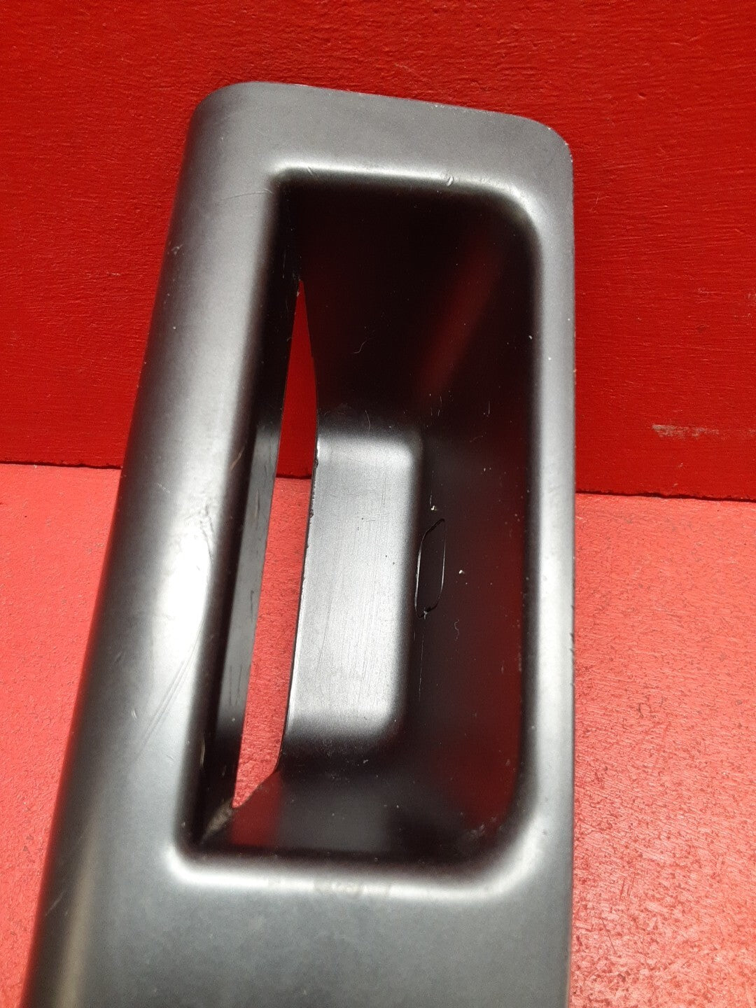 2010 - 2013 Kia Soul REAR LEFT DRIVER SIDE Door Window Switch Bezel Trim Cover