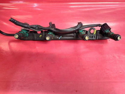 2001-2003 Toyota Prius Fuel Injector Rail Ramp w/ Injectors 23814-21040