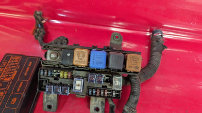 2000 Nissan Pathfinder 4WD Auto Trans Engine Bay Fuse Box Junction Block