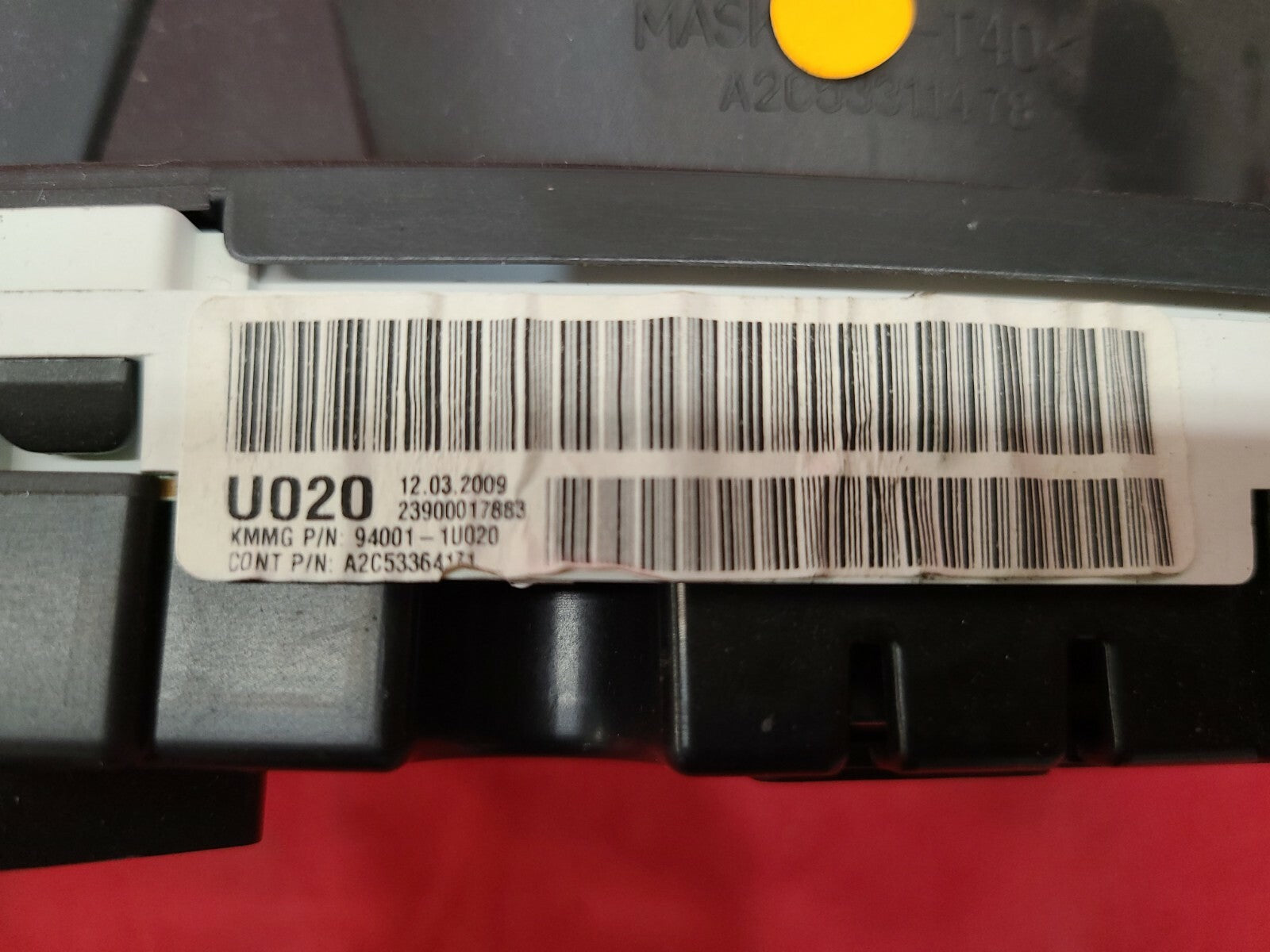 2011 - 2013 Kia Sorento - Instrument Cluster - Speedometer - 94001-1U020