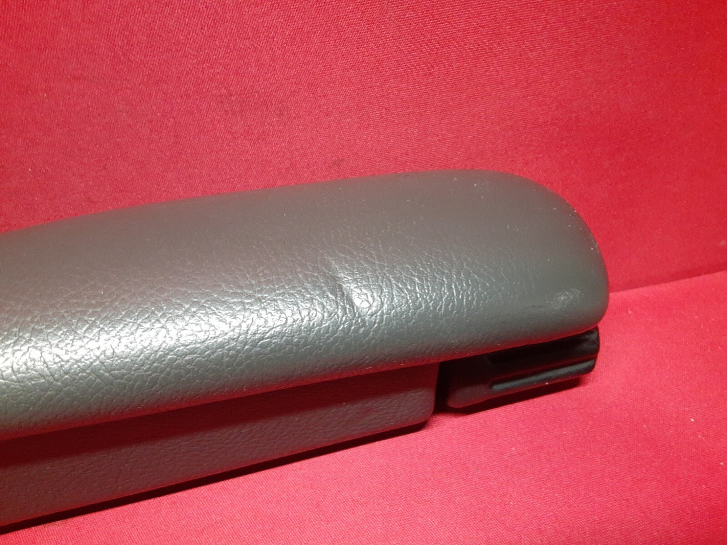 2003 - 2006 Range Rover HSE FRONT LEFT Seat Arm Rest Dark Gray HDA000030