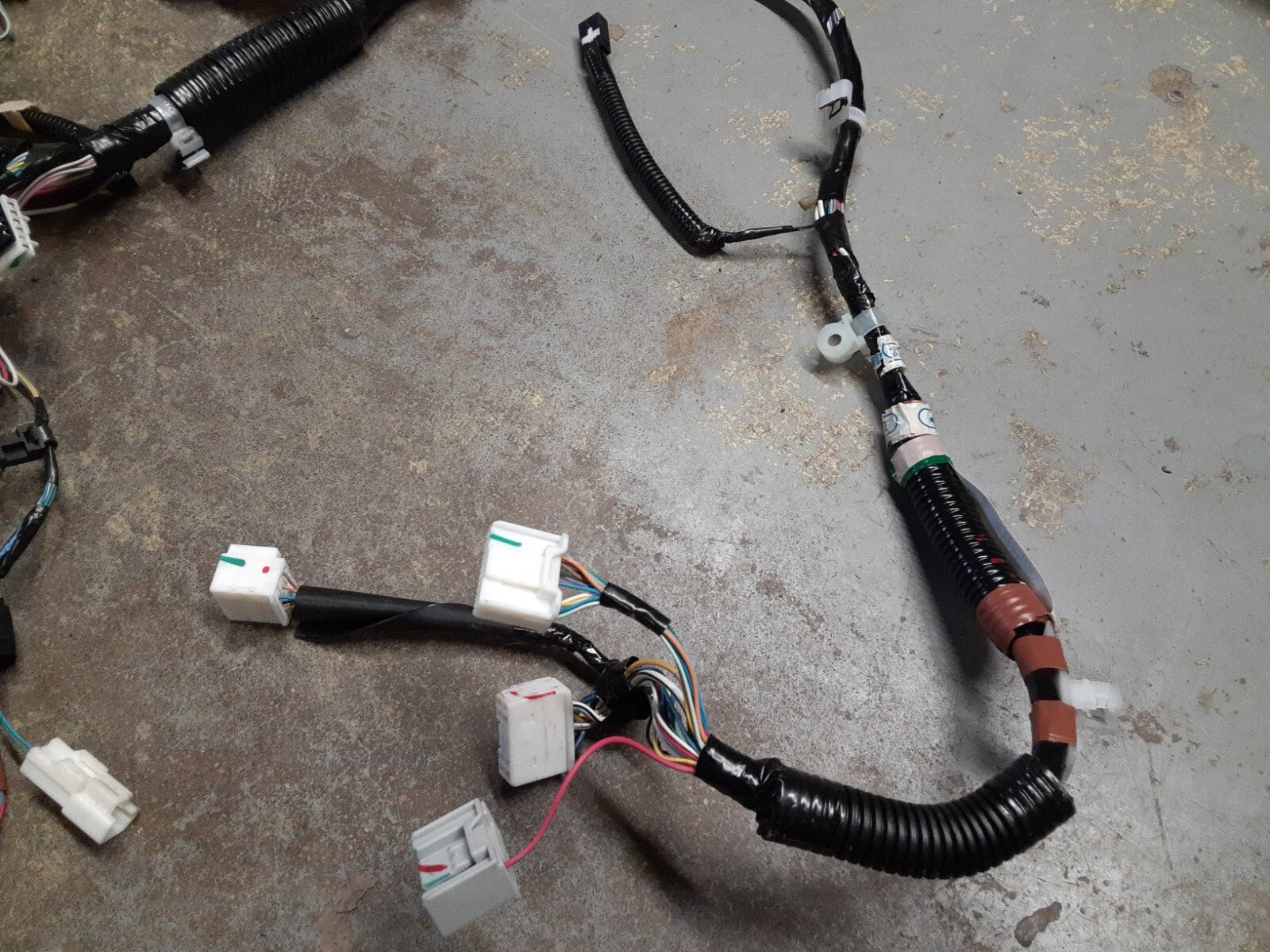 2004 - 2007 Toyota Highlander Instrument Panel Wiring Harness   82141-48A40