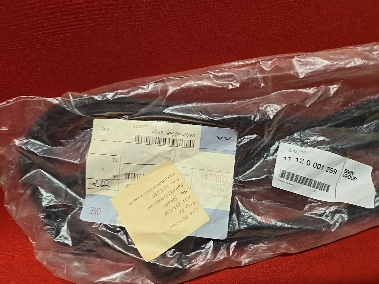 Genuine OEM 2000 - 2003 BMW Z8 M5 5.0L V8 Right Lower Valve Cover Gasket NEW