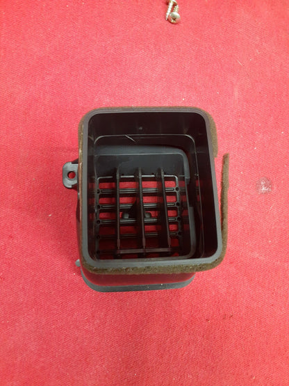 2002 2003 2004 Nissan Xterra Frontier LEFT Instrument Bezel Dash Vent Grille 