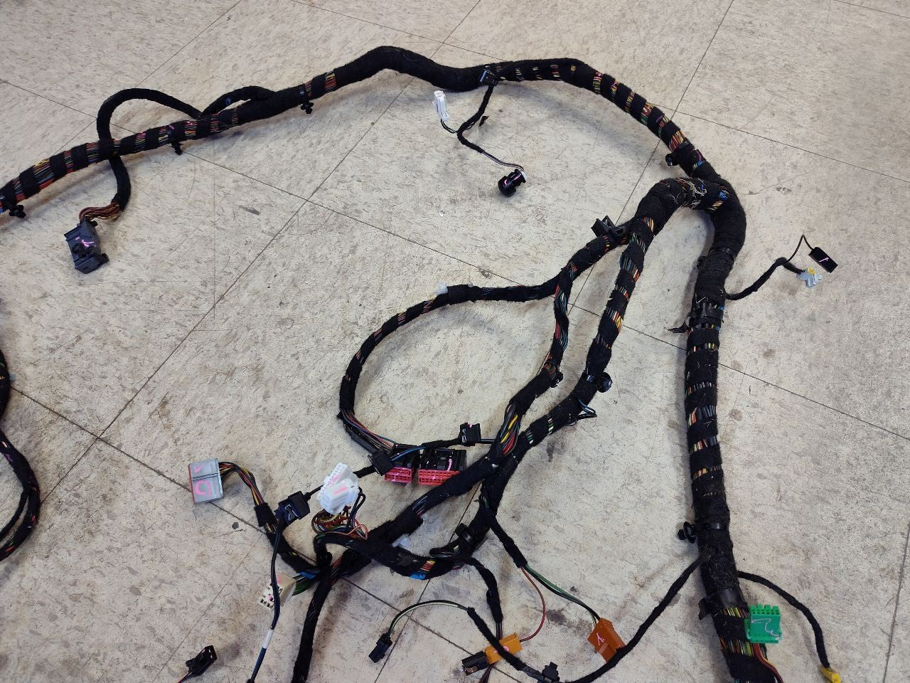 2007 Land Rover LR3 Instrument Panel Dash Complete Wiring Harness YMG505140