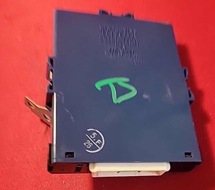 2004 2005 2006 Toyota Prius Network Gateway Module 8911147030