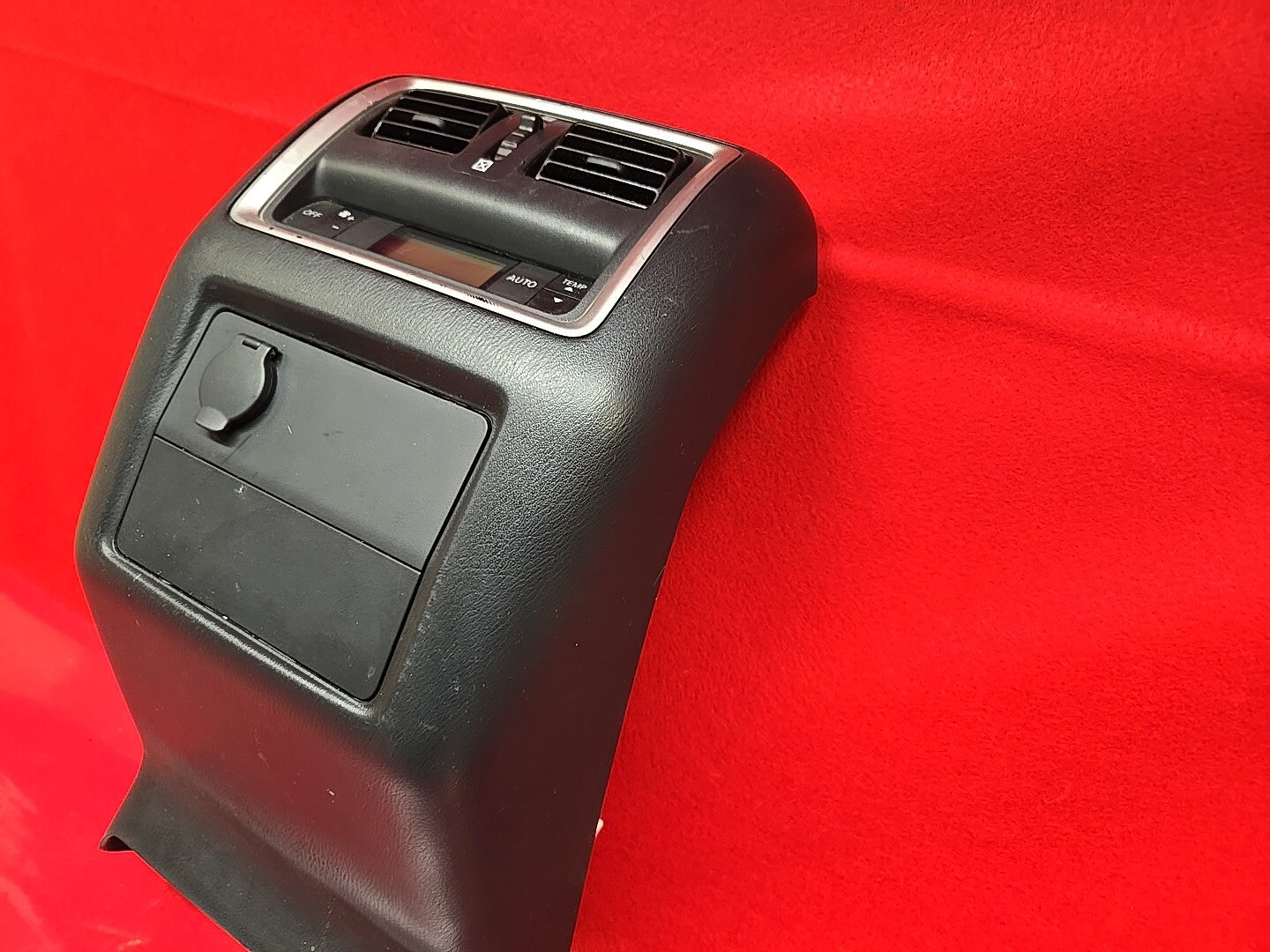 2013-2016 Infiniti JX35 QX60 Center Console Rear Panel W/ Vents Climate Control