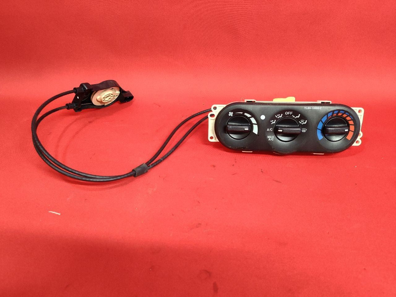 2001-2004 Mazda Tribute 01-07 Escape / Mariner HVAC Climate Control w/ AC
