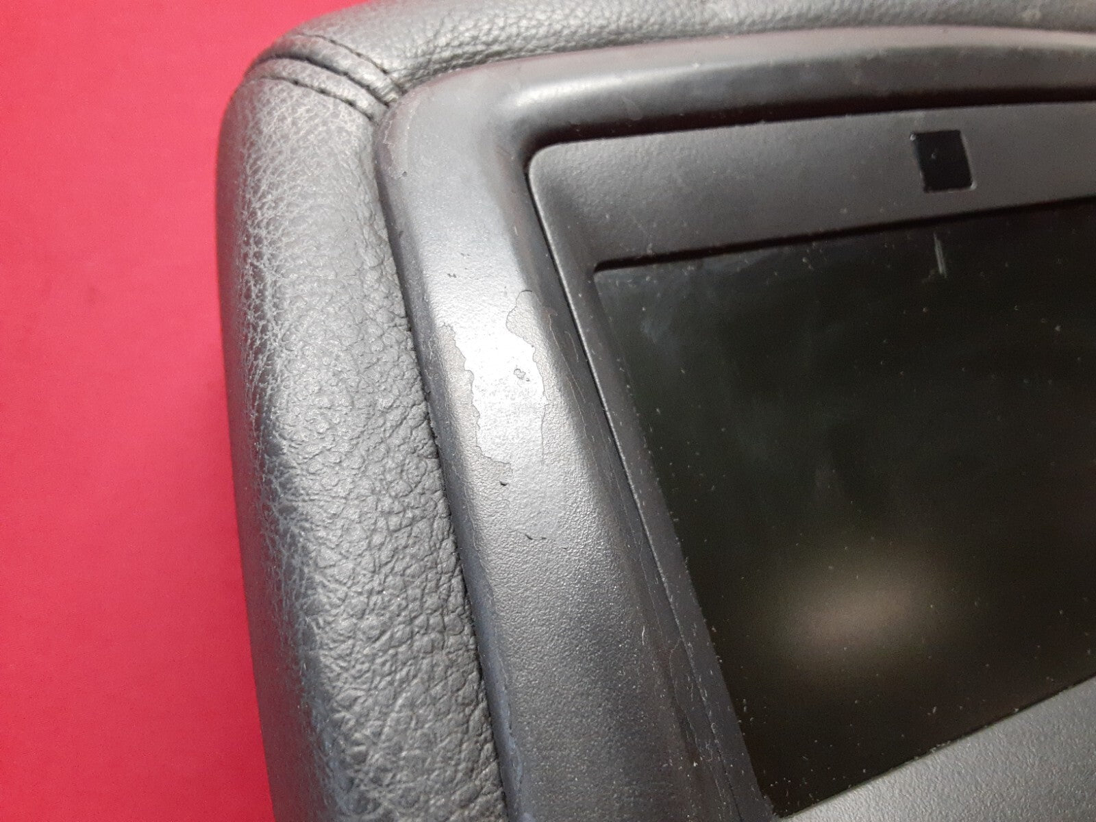 2006 2007 Land Range Rover SPORT (Qty:1) FRONT Leather Headrest w/ DVD Screen