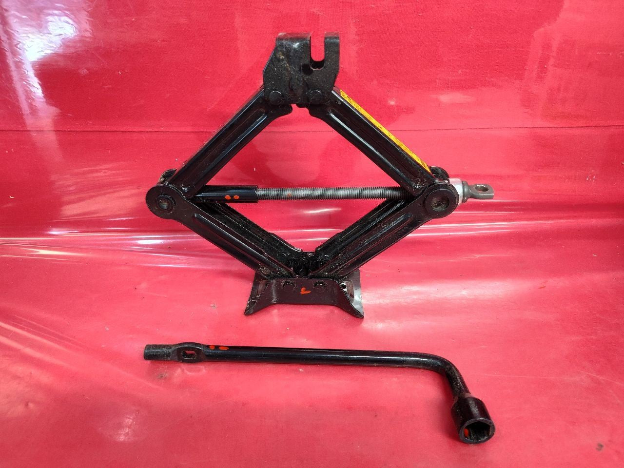 2015-2019 Hyundai Sonata Emergency Spare Tire Scissor Jack Foam Tool Set Kit