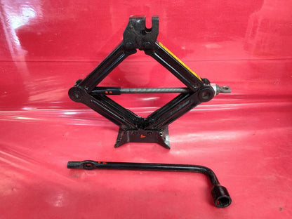 2015-2019 Hyundai Sonata Emergency Spare Tire Scissor Jack Foam Tool Set Kit