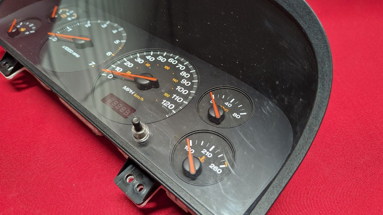 2000 Jeep Grand Cherokee 4.7L V8 4WD Instrument Cluster Speedometer MPH