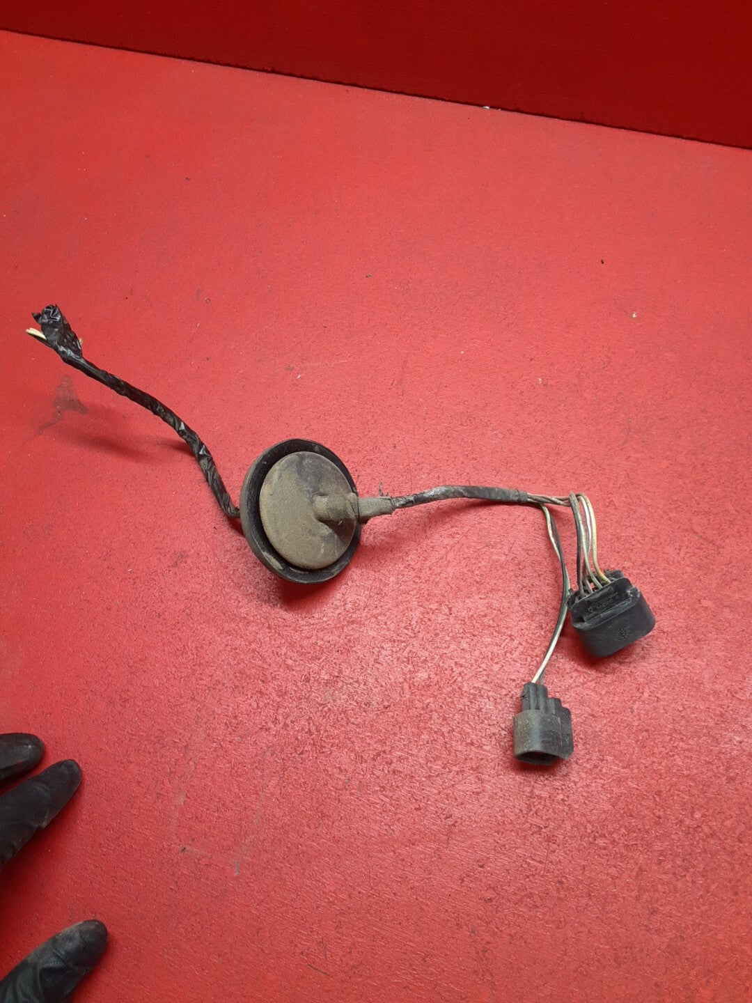 2011-2014 Chrysler 200 Right Passenger Taillight Lamp Pigtail 5182524AD