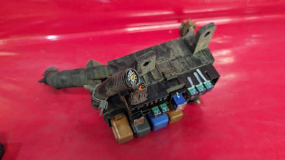 2000 Nissan Pathfinder 4WD Auto Trans Engine Bay Fuse Box Junction Block