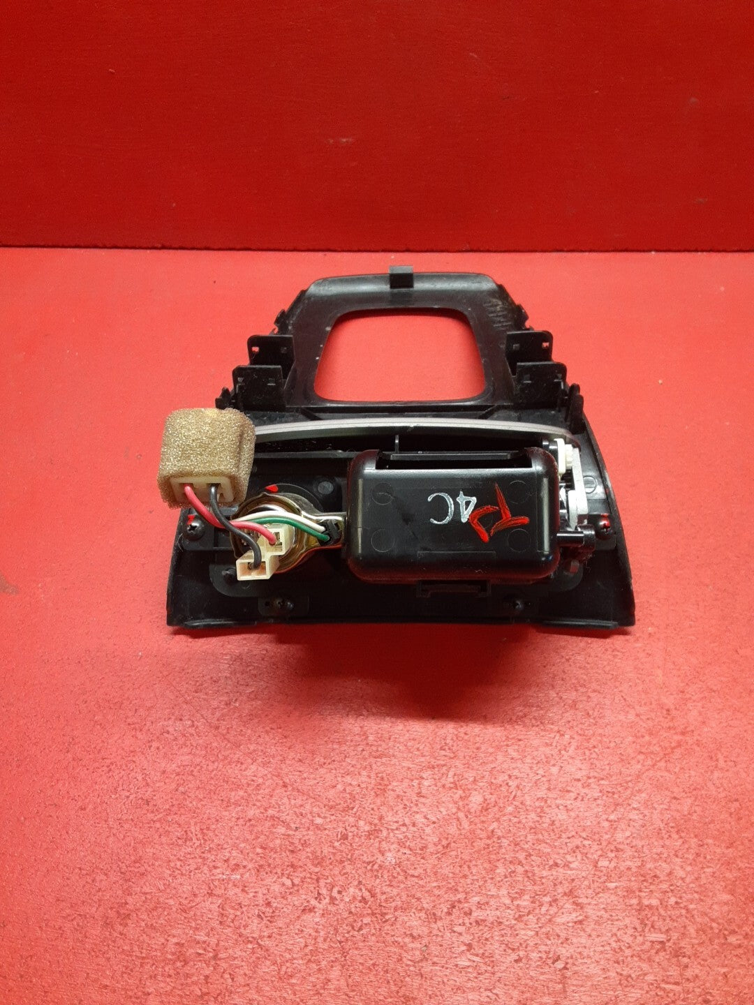 2003 2004 2005 Subaru Forester Shiter Trim Bezel Ash Tray 12v 92121SA040
