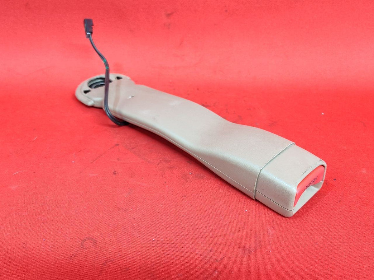 2001-2007 Chevrolet Cadillac GMC Truck Suv FRONT Right / Left Seat Belt Buckle