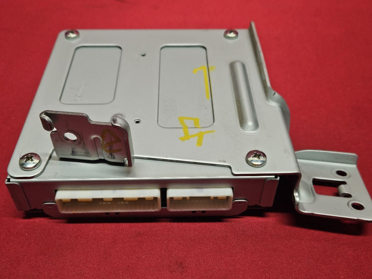 2011 2012 Infiniti QX56 Park Assist Camera Controller Antenna Control Module