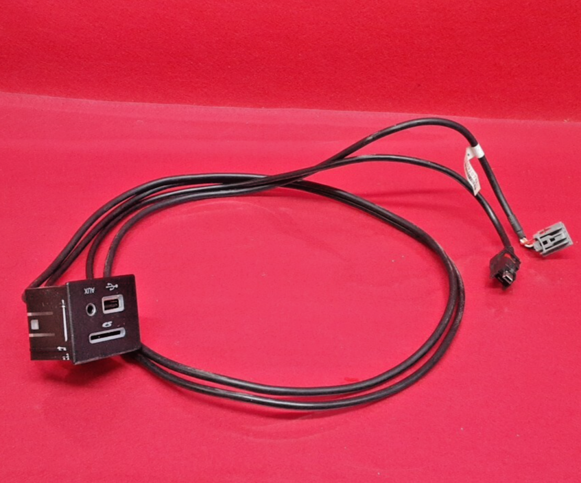 2013 Mopar Dodge Dart Auxiliary USB Port STD HUB Cable