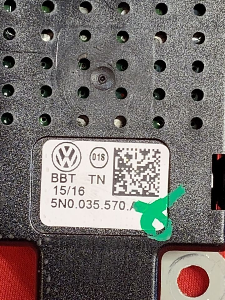 2012-2018 VW Tiguan Radio Antenna Interference Filter Suppressor 5N0035570A