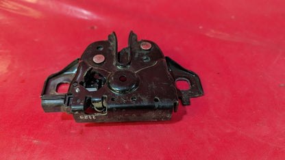 2022-2024 Mitsubishi Outlander Front Bonnet Hood Latch 5908A291 - 26k Miles