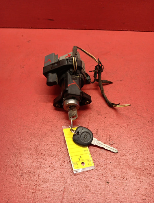 2002-2005 Gm Multi Vehicle Ignition Switch Assembly W/ Key 22737173